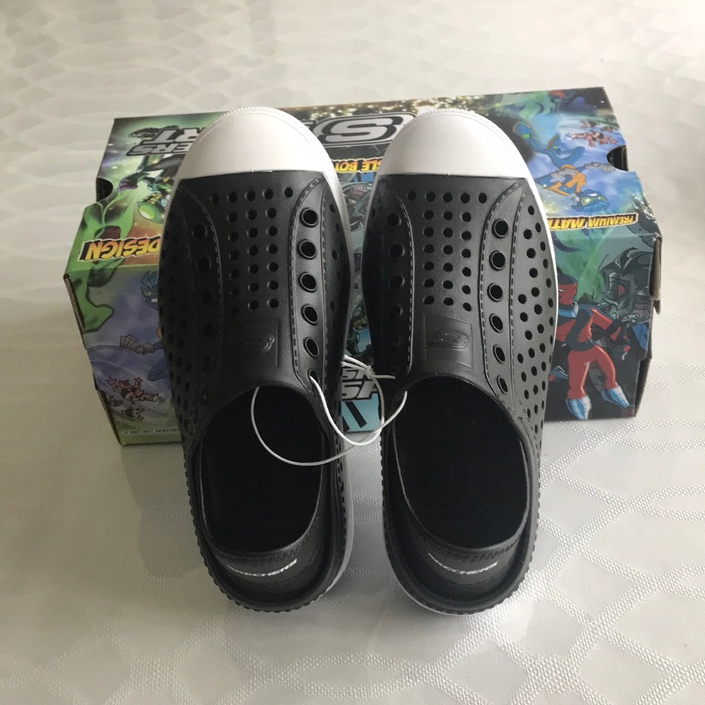 Black Skechers Sport Aqua Surge Slip-On Shoe NEW - Picture 4 of 4